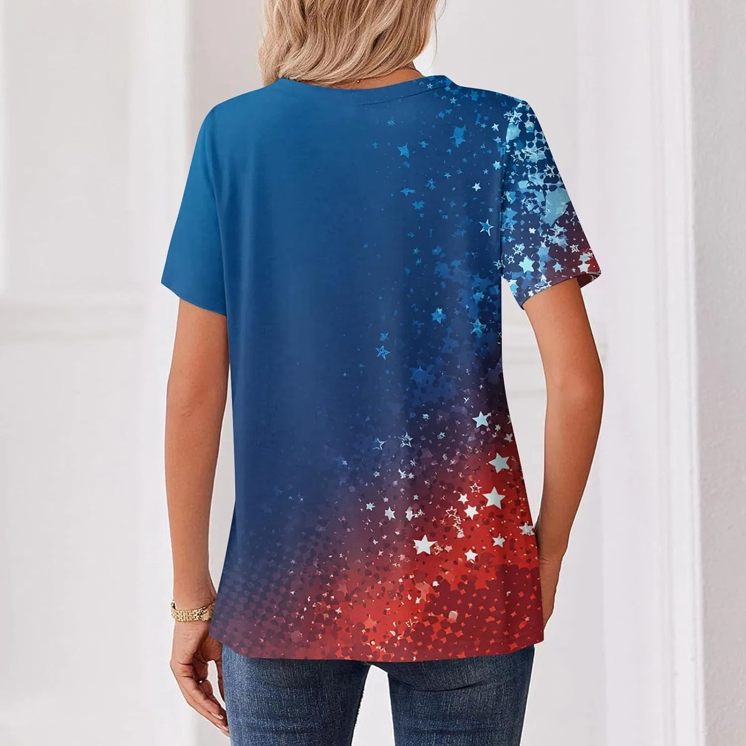 Блуза женская с флагом США, Casual Fit, короткий рукав, V-образный вырез, цвет 2-vermilion — фото 3
