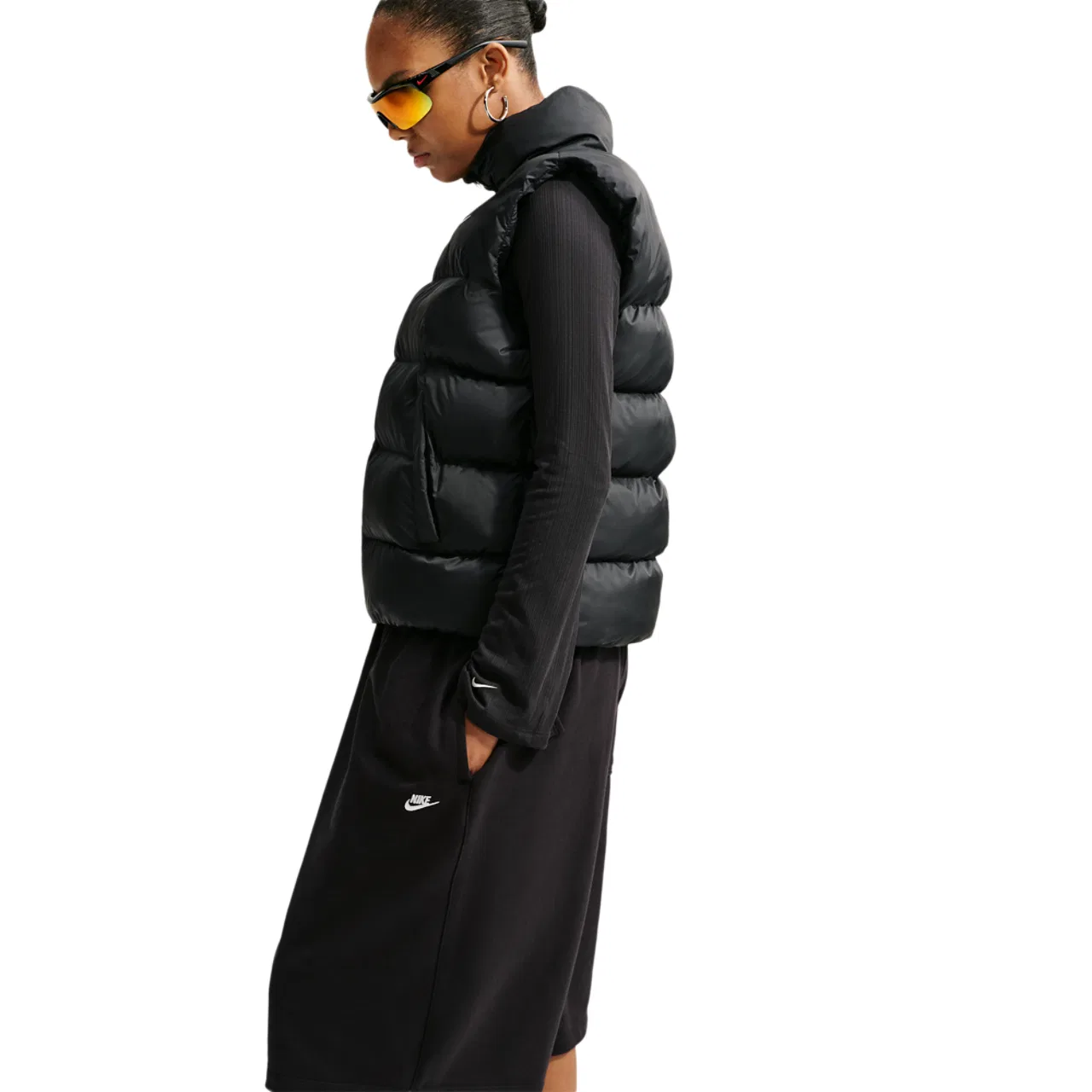 Женский жилет с синтетическим утеплителем Nike Therma-FIT Synthetic Classic Vest Nike, Black/Sail — фото 3