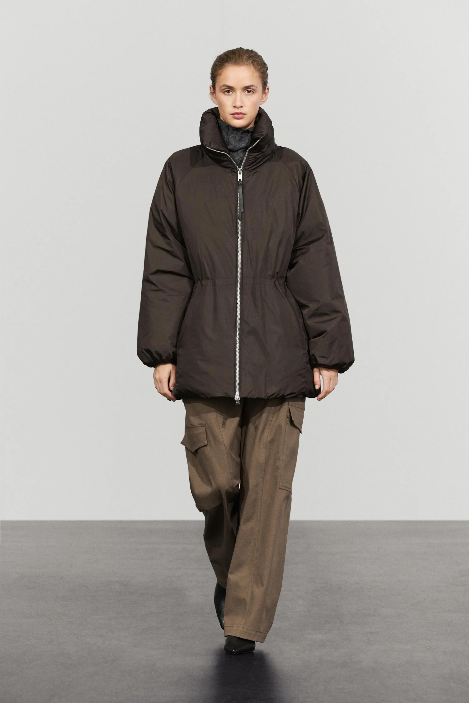 Пуховик Massimo Dutti With Gathered Detail, коричневый
