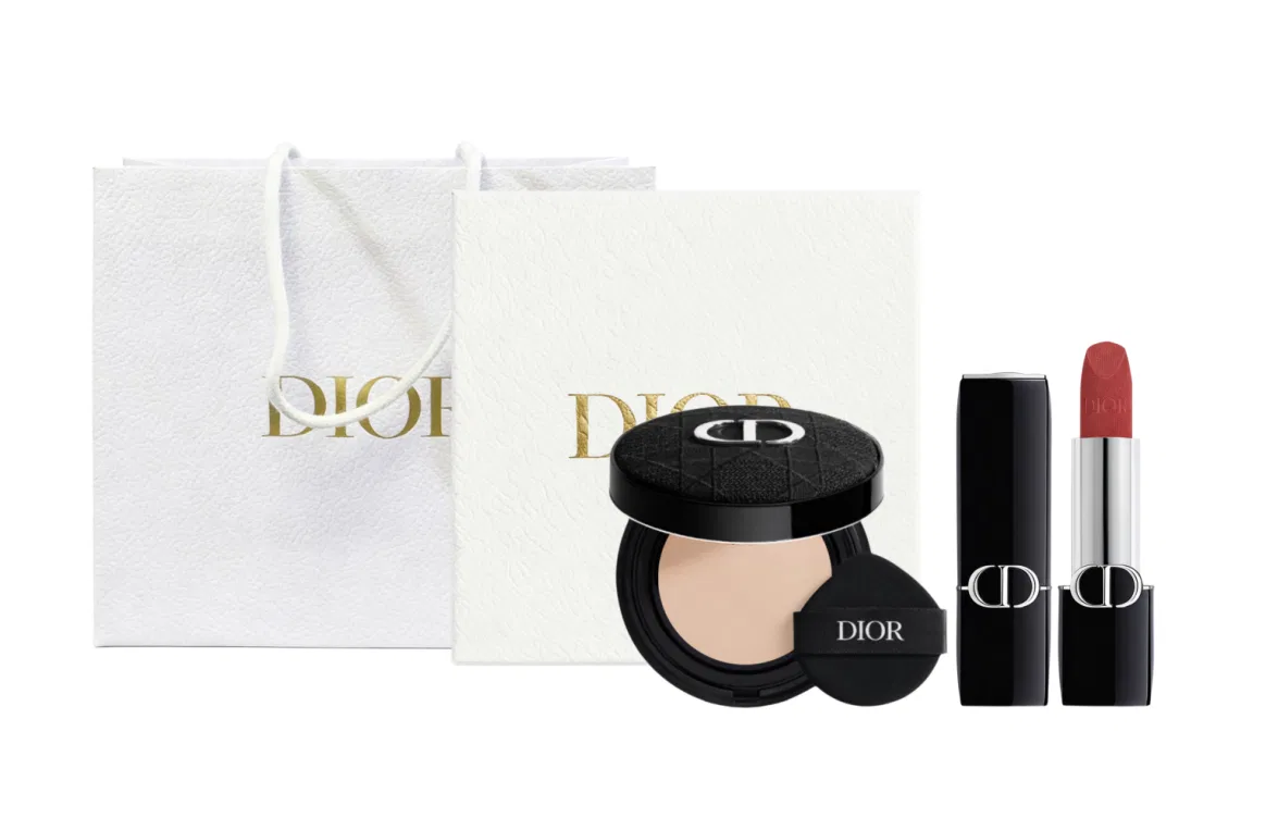 Женский набор косметики с матовой помадой и тональным кремом DIOR, Red