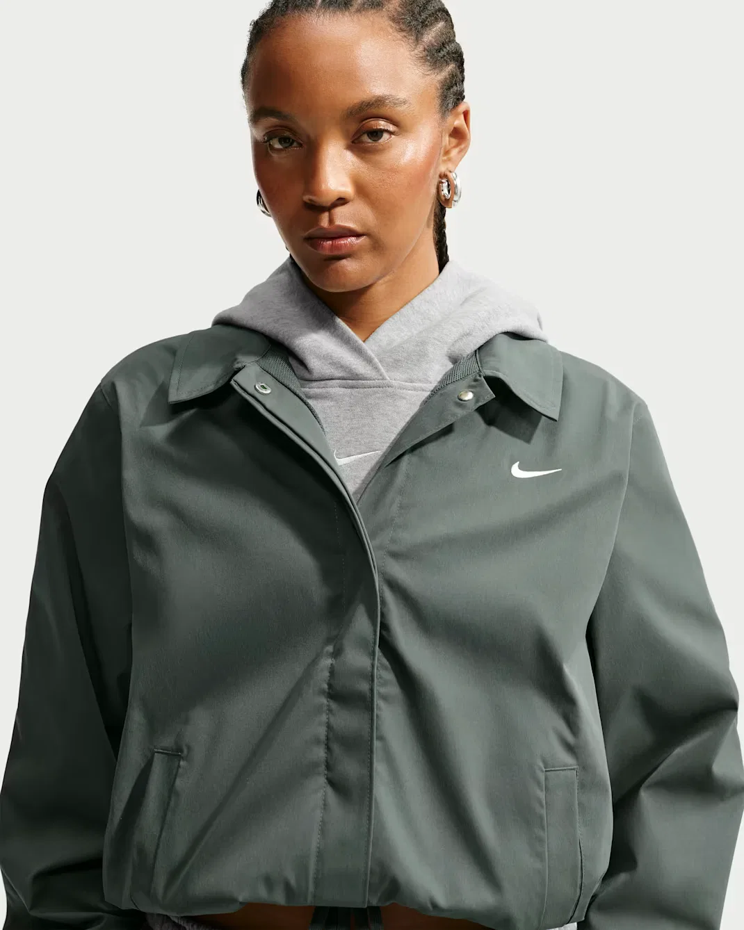 Женская свободная куртка-бомбер Nike Sportswear, Camo Green/Sail