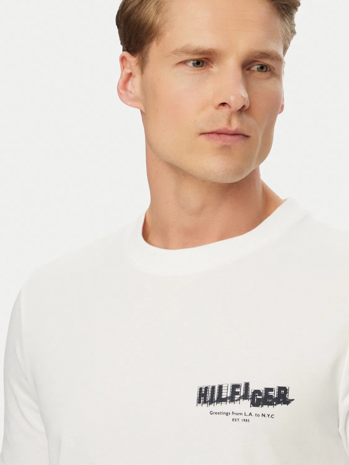Мужская футболка стандартного кроя Logo Graphic Tommy Hilfiger, белый — фото 4