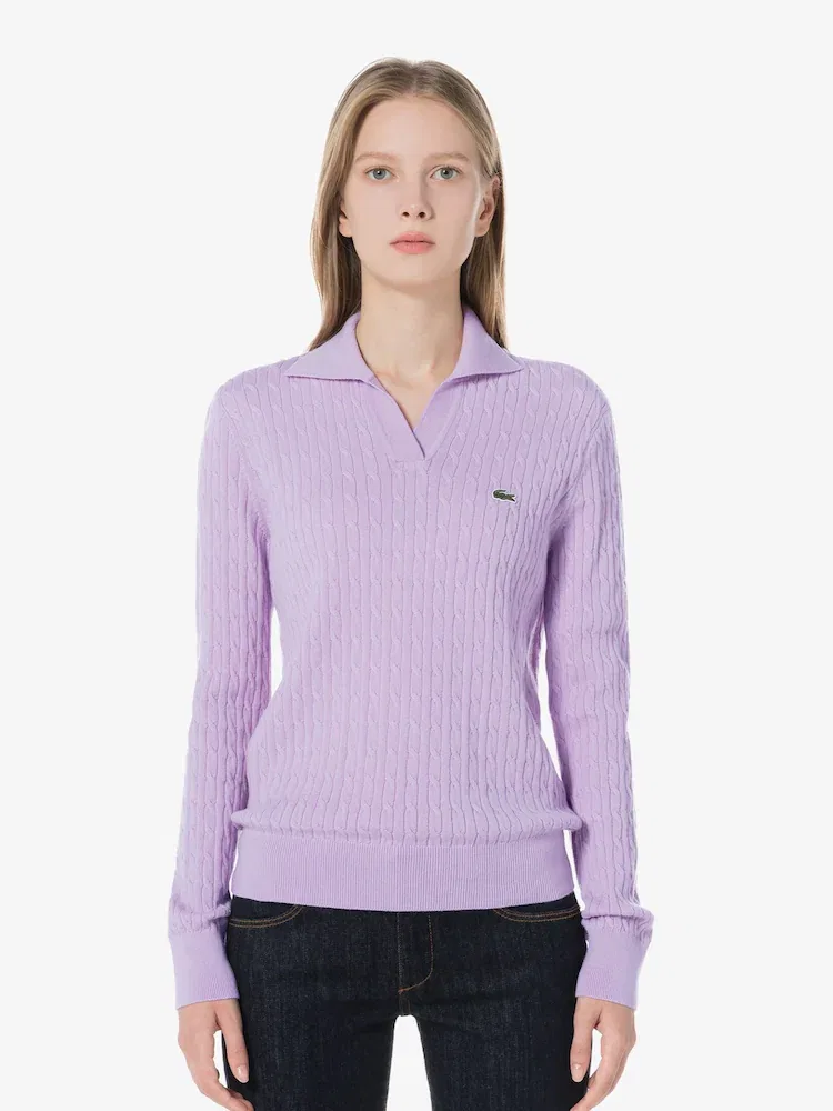 Свитер LACOSTE с кабельной вязкой, открытый воротник, светло-фиолетовый