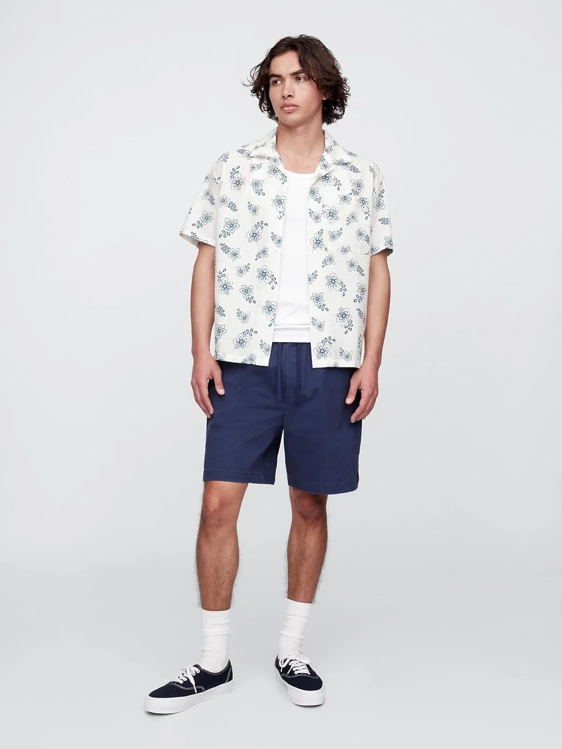Мужская свободная рубашка с цветочным принтом Novelty Boxy GAP, White Blue Floral — фото 3