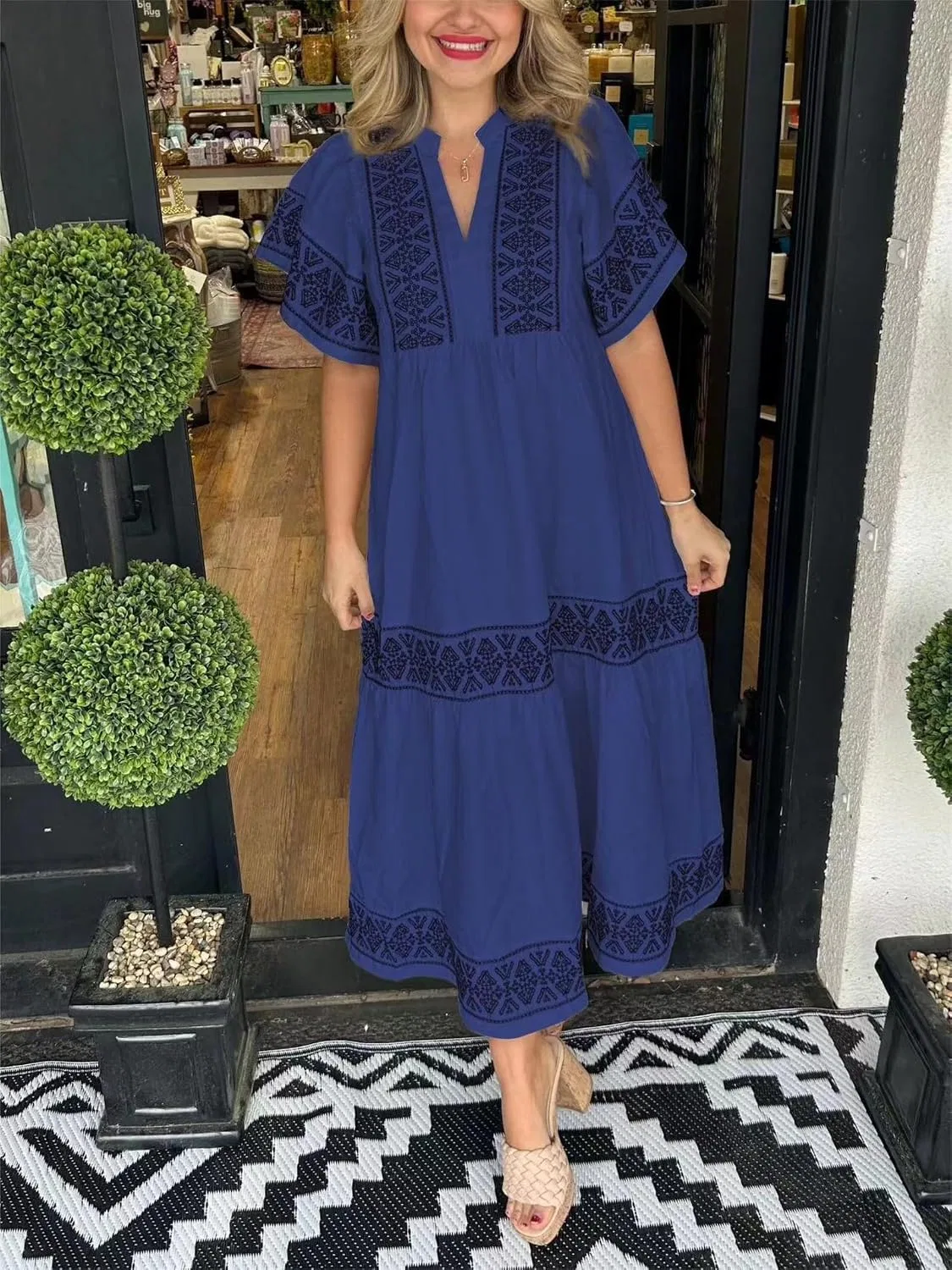 Женское свободное платье миди с V-образным вырезом и рюшами, Navy Blue — фото 2
