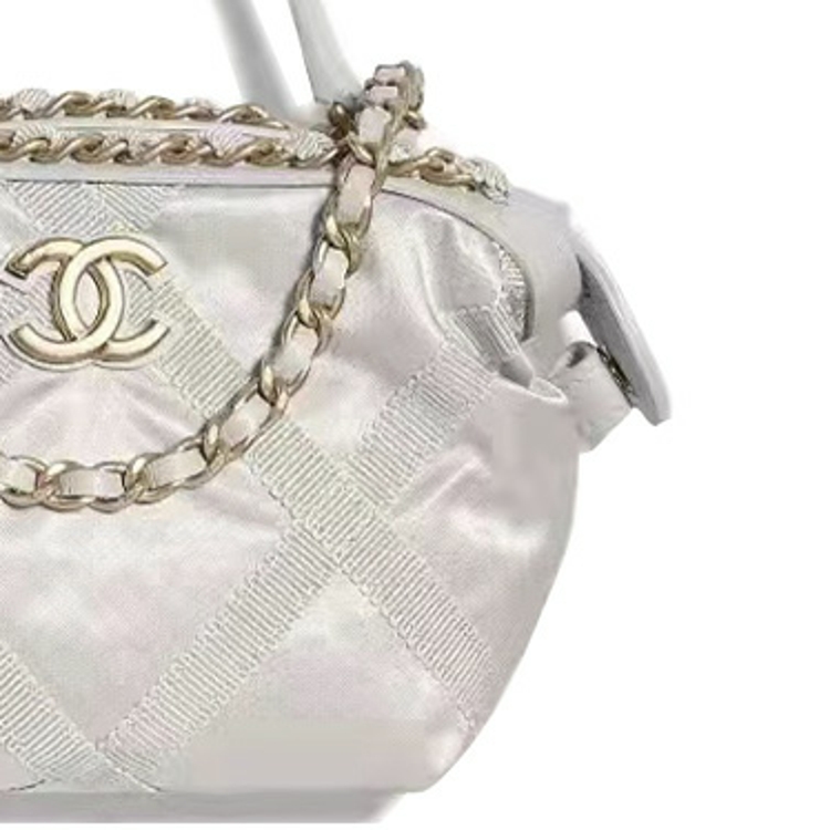Сумка-шоппер из сатина и нейлона, серебристо-серая, женская CHANEL — фото 3
