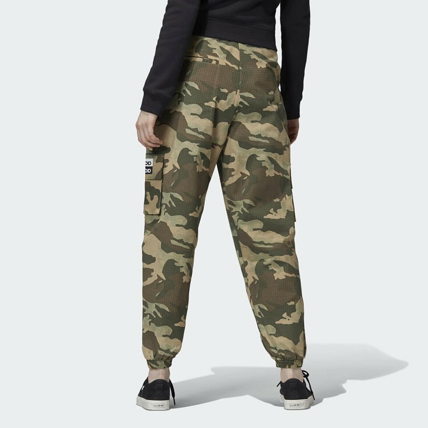 Adidas Originals Женские брюки-карго, цвет Army Green — фото 4
