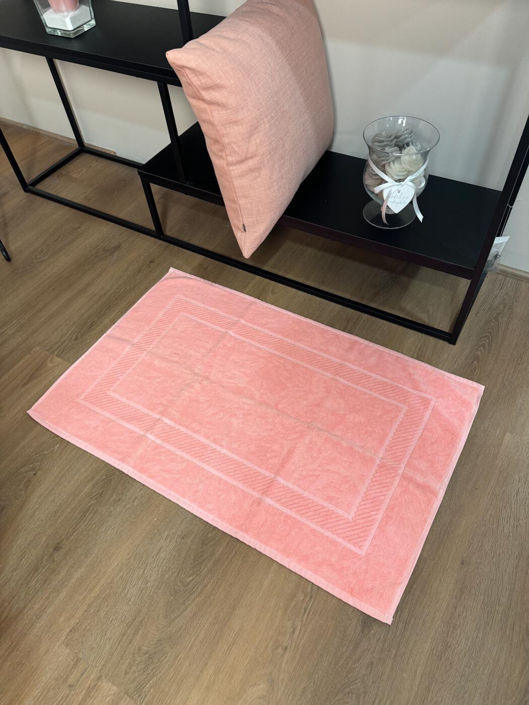 

Коврик для ванной Biancheria Home by Immagine Casa Salmon Spongefish With Greca, 60×100 см