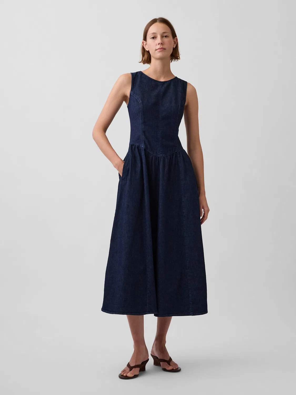 Платье джинсовое миди, заниженная талия Gap, Dark Wash