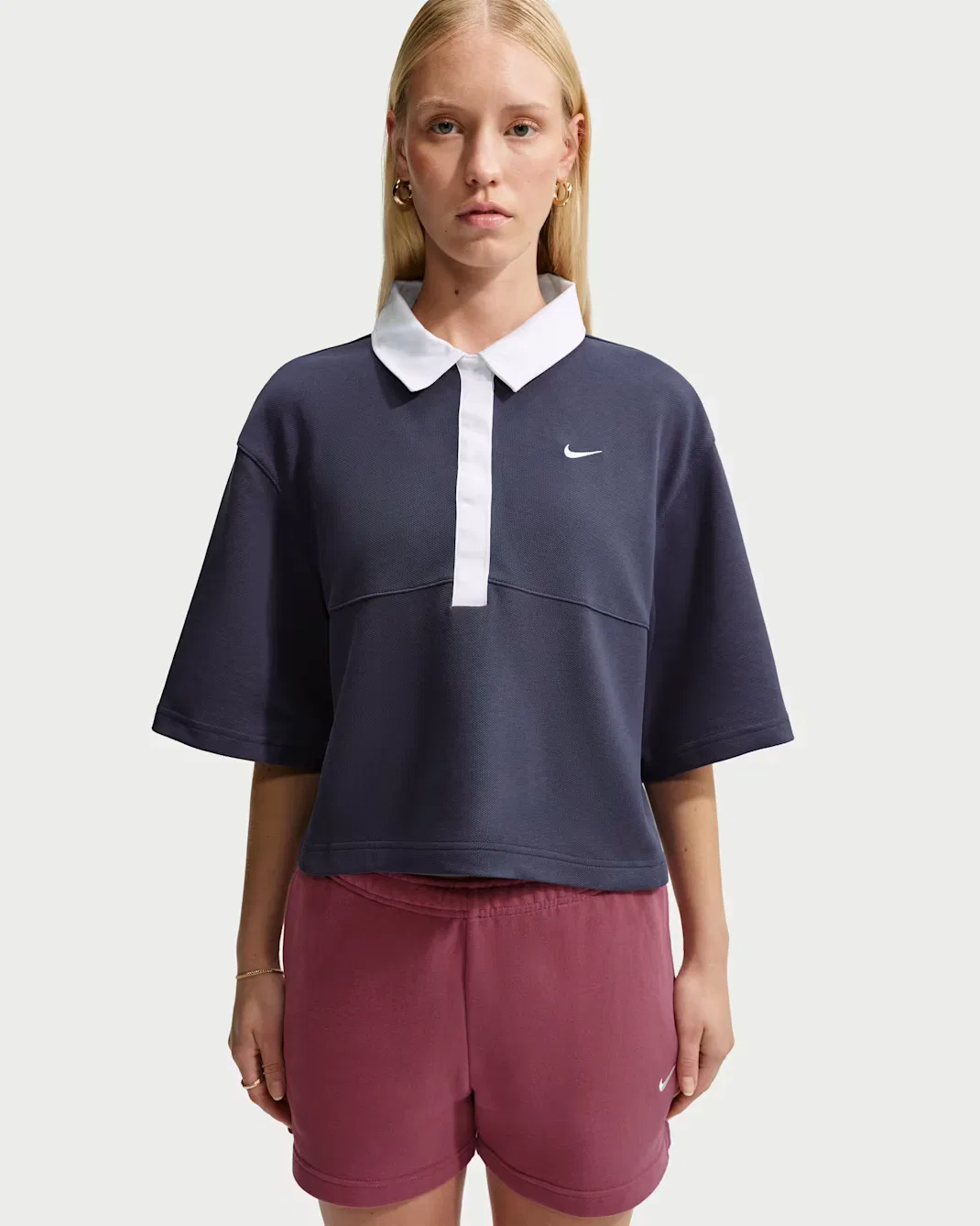 Женская поло-рубашка оверсайз с коротким рукавом Nike Sportswear, Gridiron/Gridiron/Gridiron/White