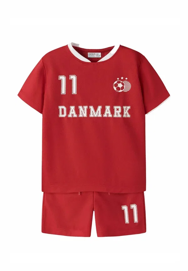 Спортивный костюм из полиэстера Shorts-set football unisex Name It, True Red, красный — фото 3