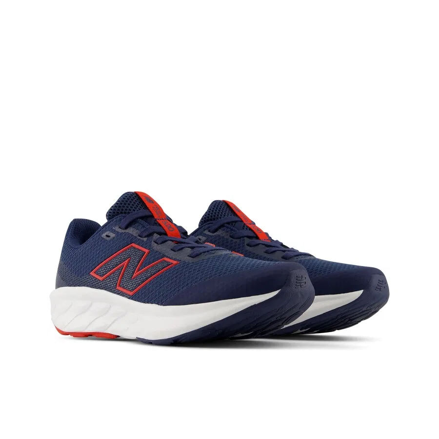 Спортивные кроссовки New Balance темно-синего цвета — фото 3