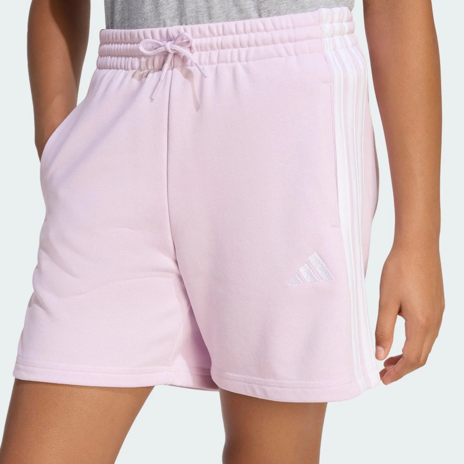 Детские шорты из футера Essentials Shorts Adidas, Helllila Weiss — фото 4