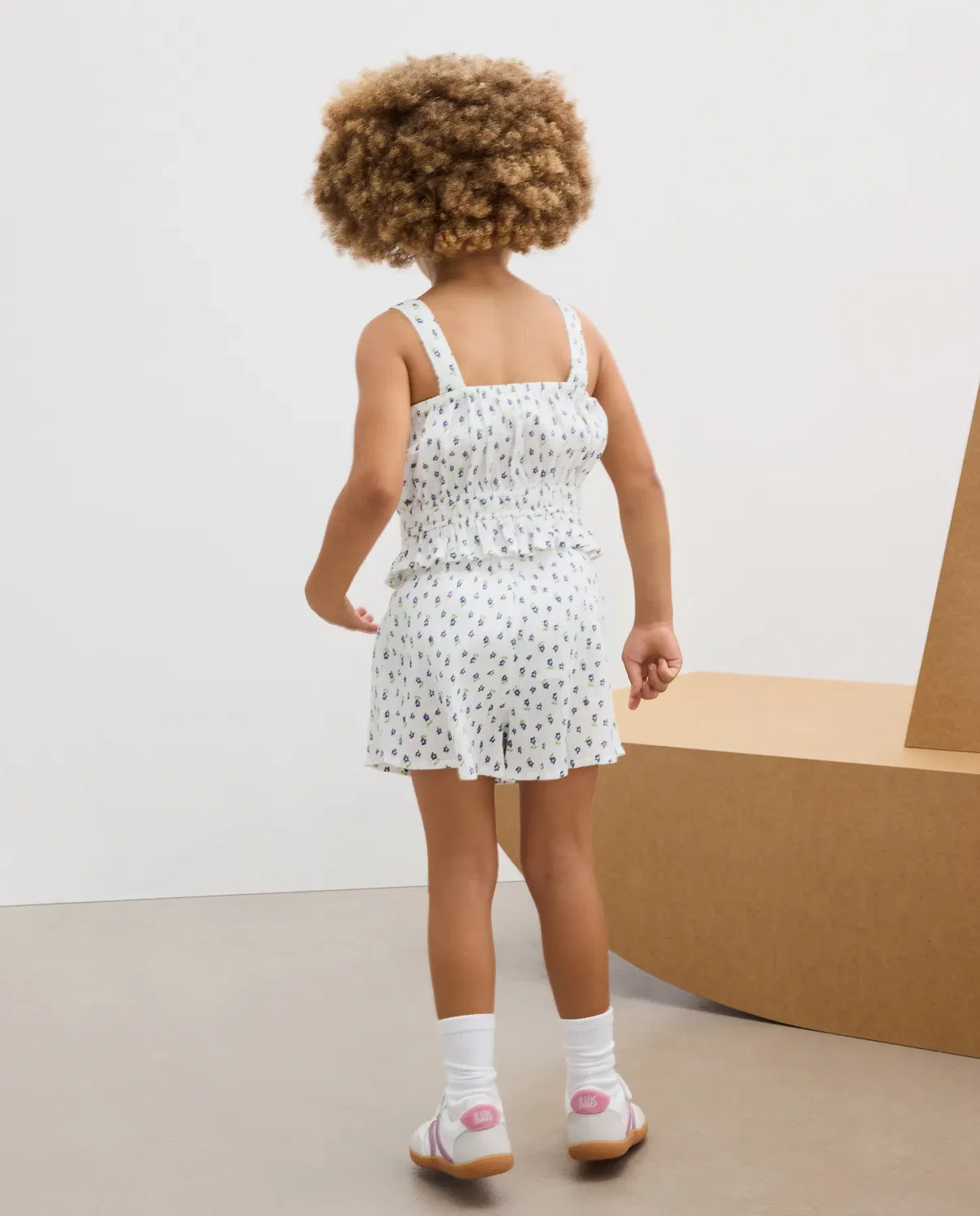 Детский комплект для девочек из сейрсакера с принтом Kids El Corte Inglés, Blanco — фото 3
