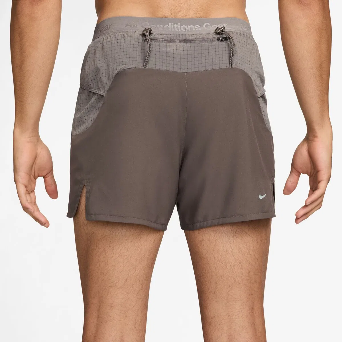 Мужские шорты беговые с интегрированным бельем Nike ACG Dri-FIT ADV Second Sunrise 5in Brief Short, Ironstone/Cave Stone/Summit White — фото 3
