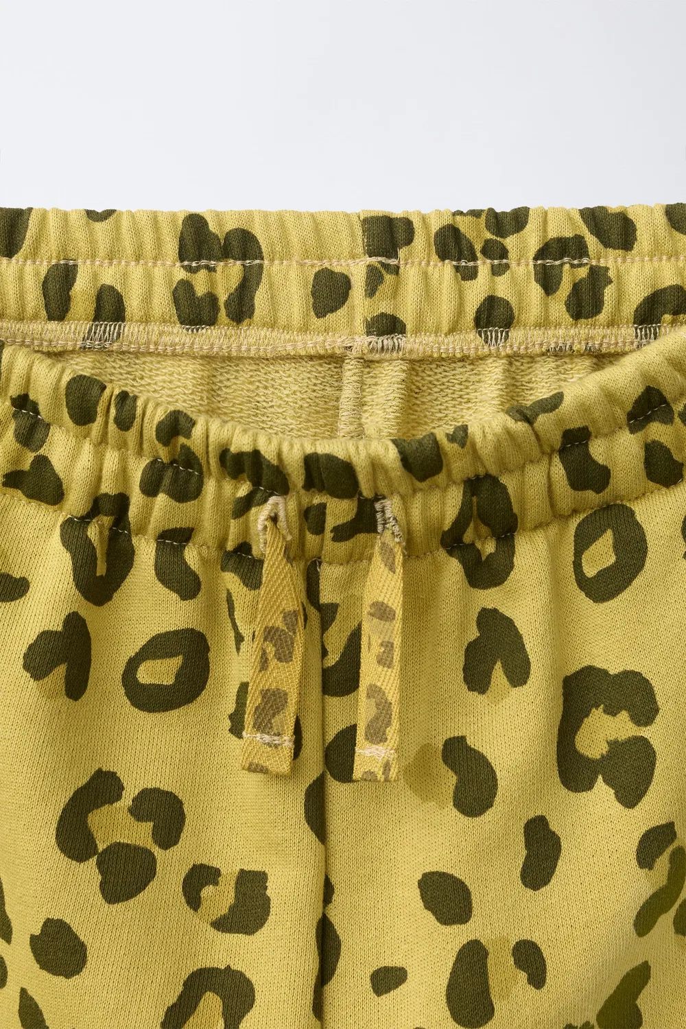 Плюшевые бермудские шорты с животным принтом ZARA, Yellow — фото 3
