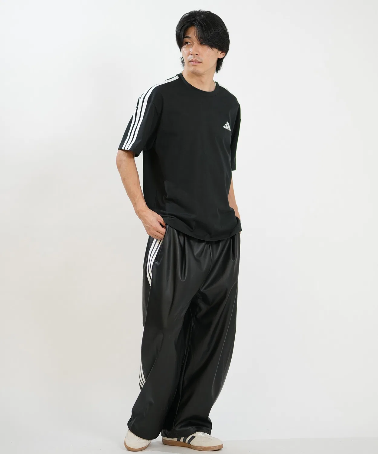 Мужская футболка с коротким рукавом, свободного кроя, с тремя полосками Adidas, Black — фото 4