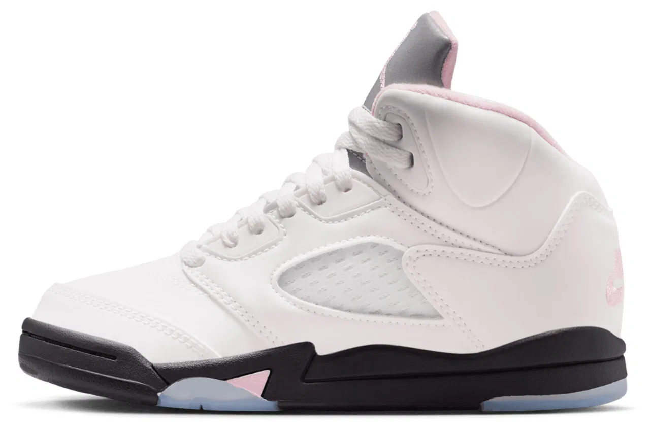 Кроссовки для мальчиков Retro 5 OG Jordan, цвет White/Soft Pink/Black — фото 2