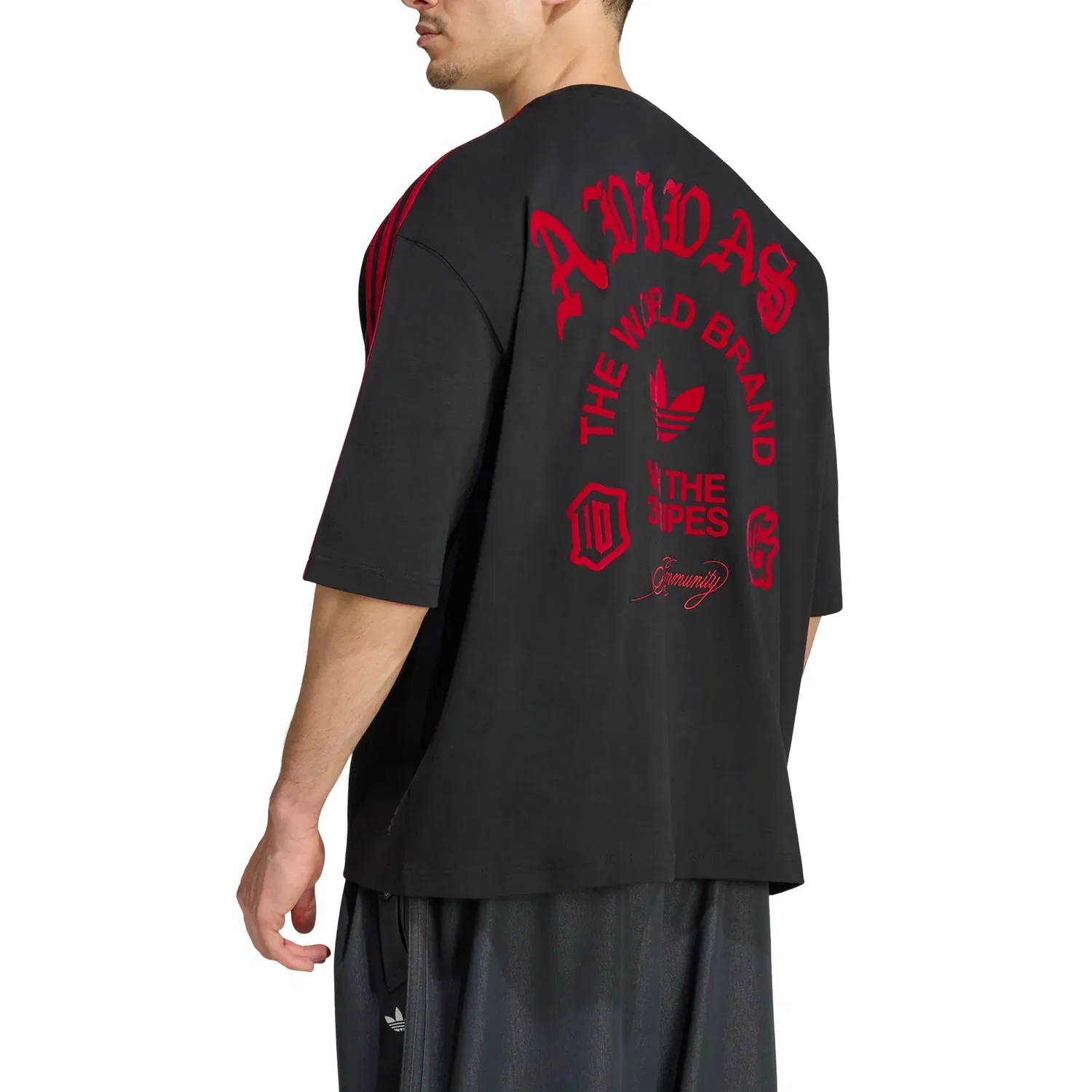 Мужская футболка T-Shirt Asia Sizing 'Black' adidas, черный — фото 2