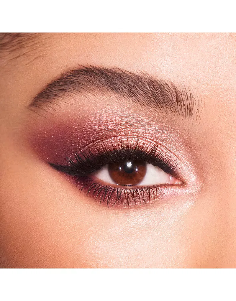 Палетка теней Charlotte Tilbury Luxury Palette - Vintage Vamp — фото 3