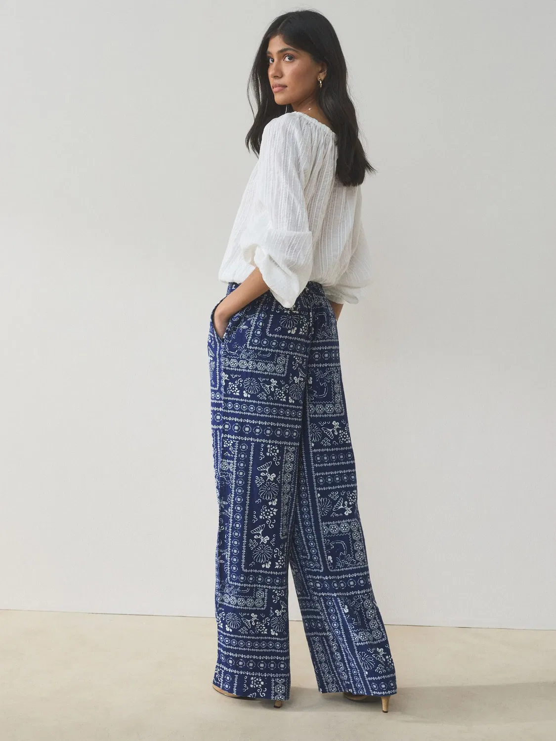 Брюки прямого кроя из льняной смеси, модель Smart Front Next, Navy Blue/Ecru Print — фото 3