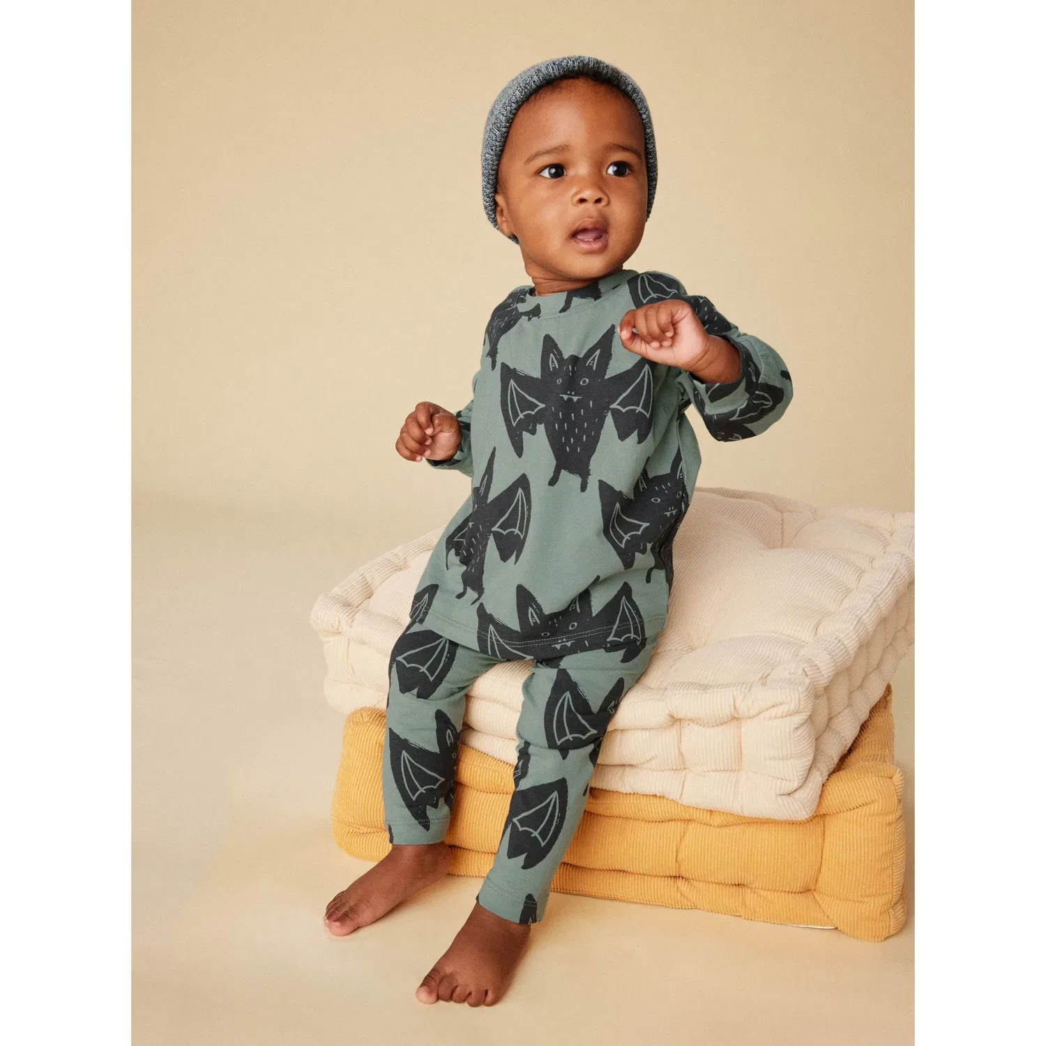 Детский комплект одежды с принтом летучих мышей Two Piece Baby Play Set Tea Collection, Fly By Night Bats — фото 4