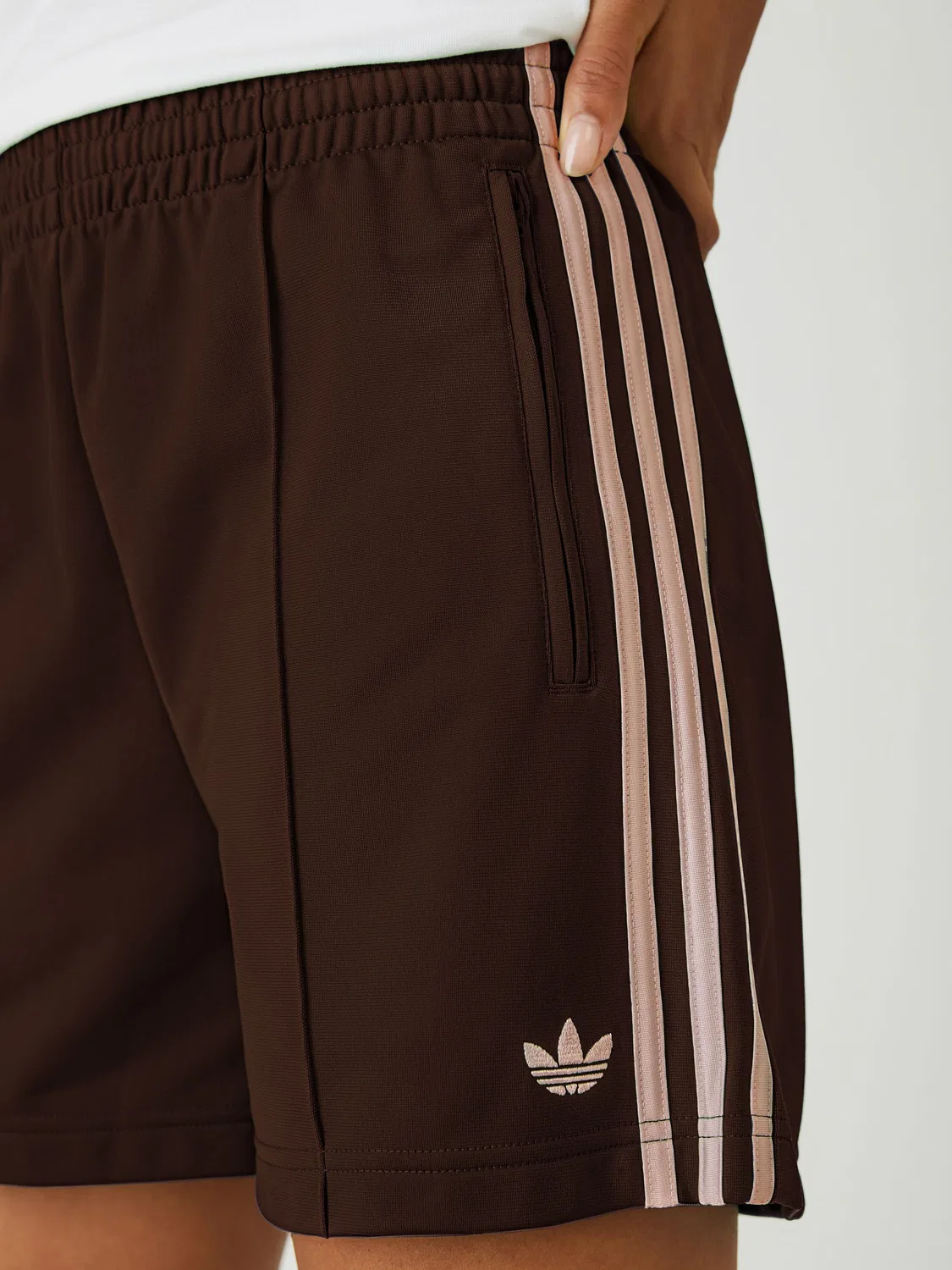 Шорты Firebird, adidas Originals, коричневый/розовый — фото 3