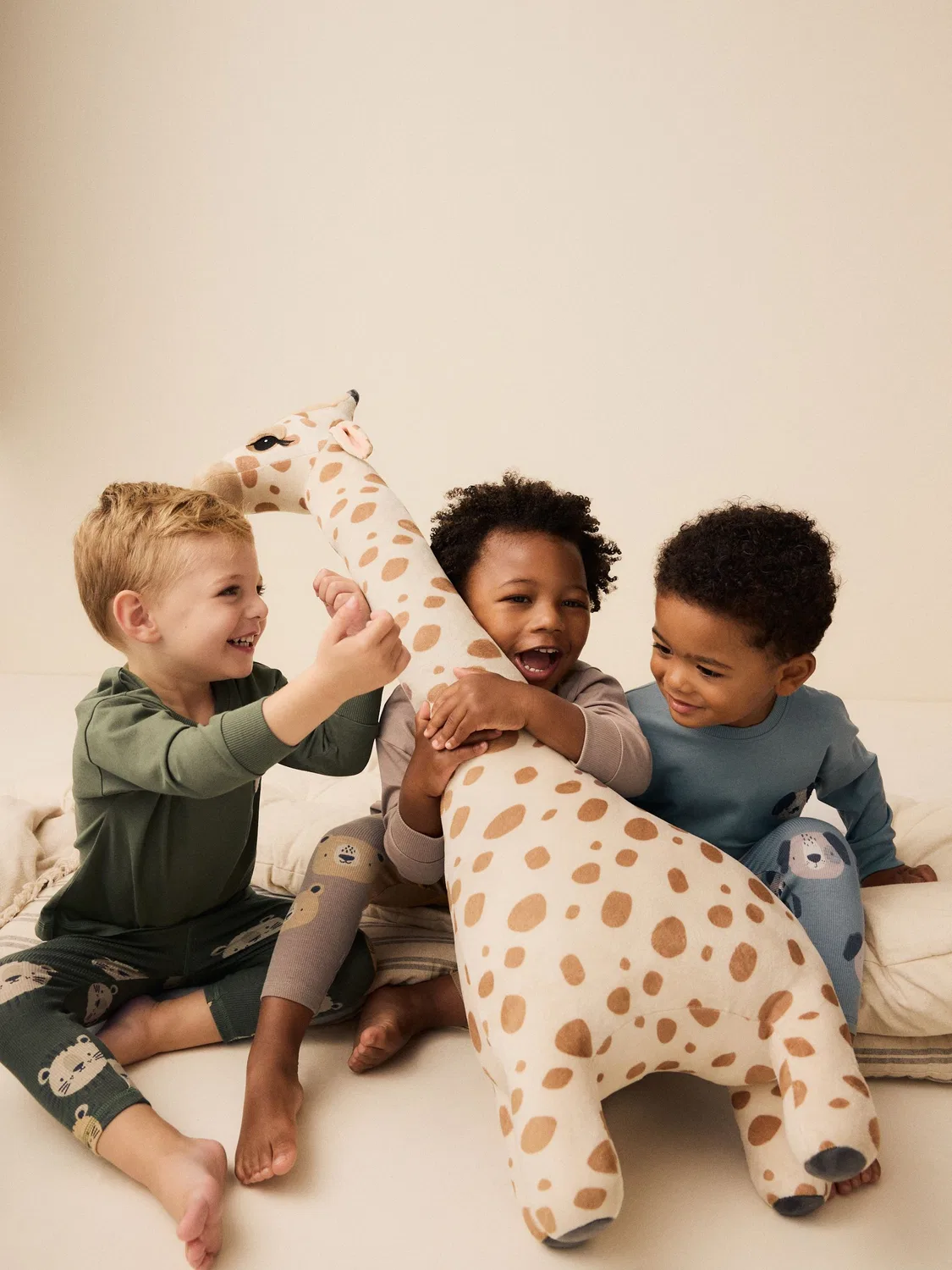 Пижама 3 шт. Snuggle Pyjamas Next, синий/коричневый/хаки — фото 2