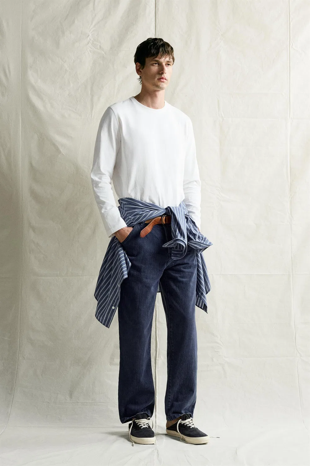 Выстиранные джинсы свободного кроя ZARA, Bluish