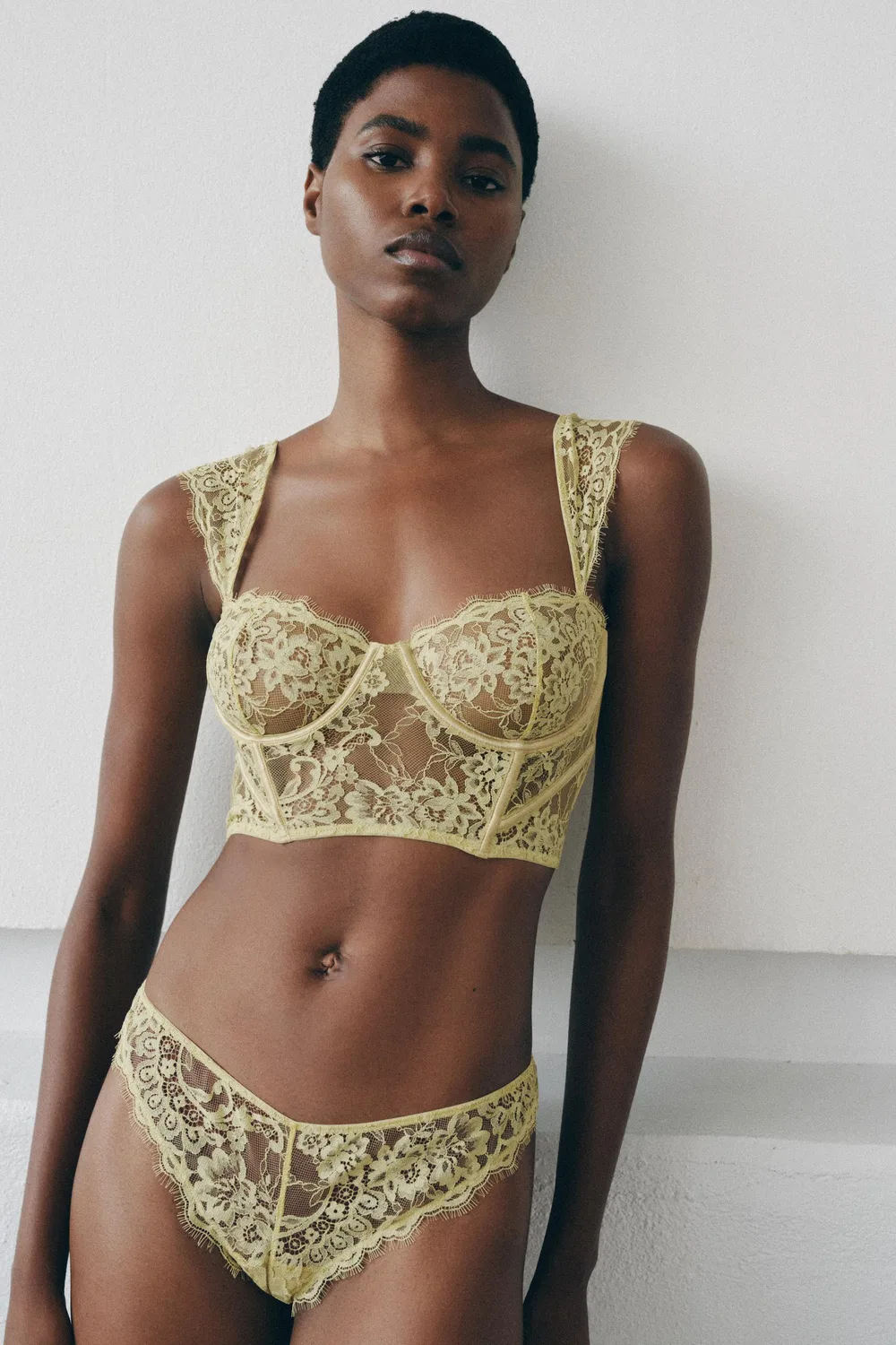 Кружевные стринги ZARA, Yellow