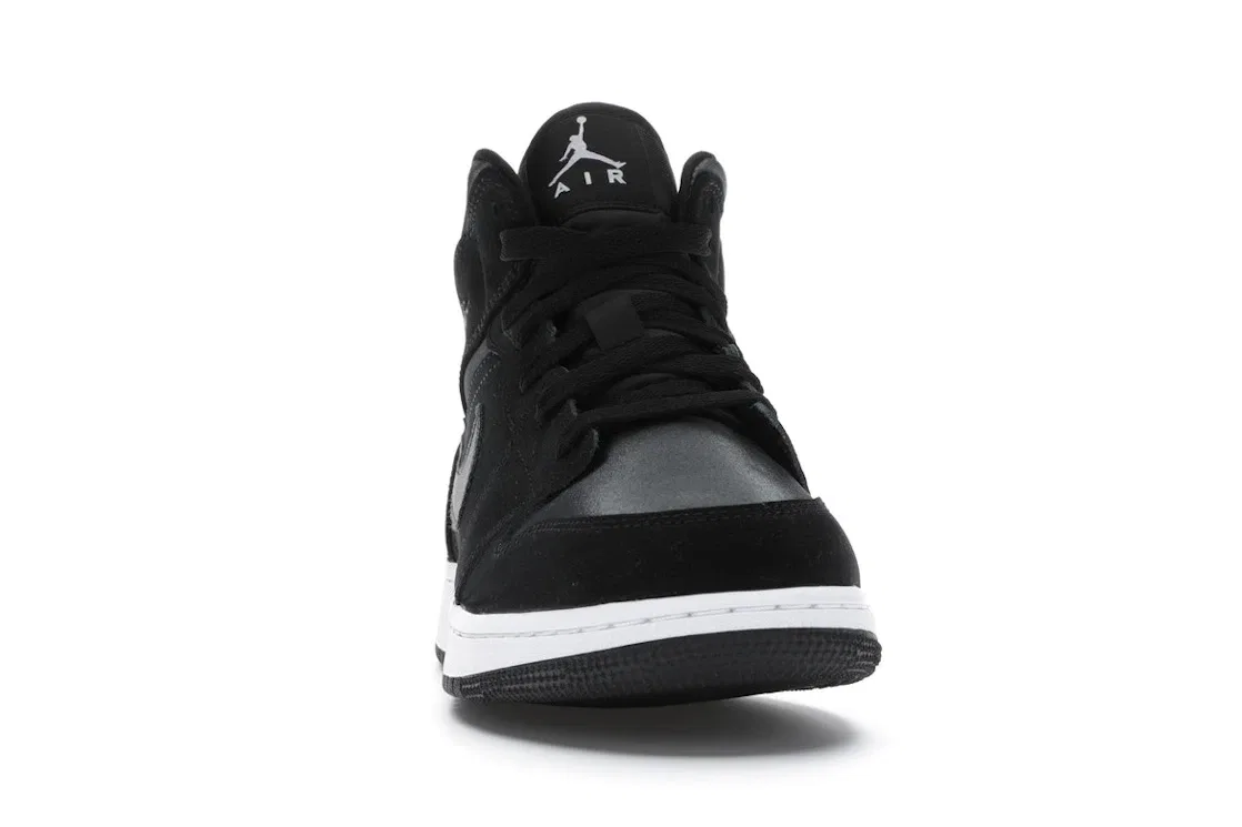 Детские кроссовки Lifestyle с брендовой расцветкой Jordan 1 Mid, Black/Grey — фото 2