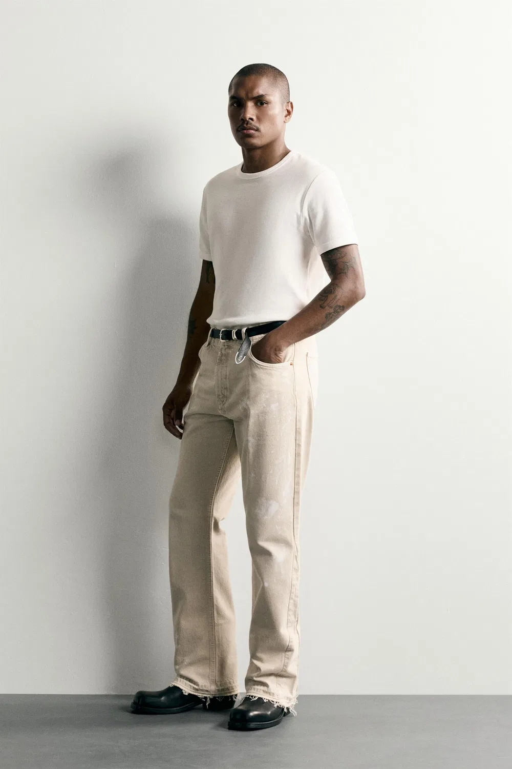Джинсы с расклешенным кроем и эффектом брызг краски. ZARA, Light tan — фото 4