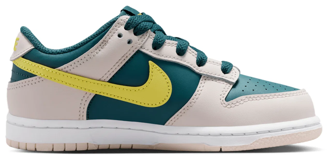 Кроссовки для мальчиков Dunk Low Nike, цвет Sonic Yellow/Dk Teal Green/Dk Teal Green