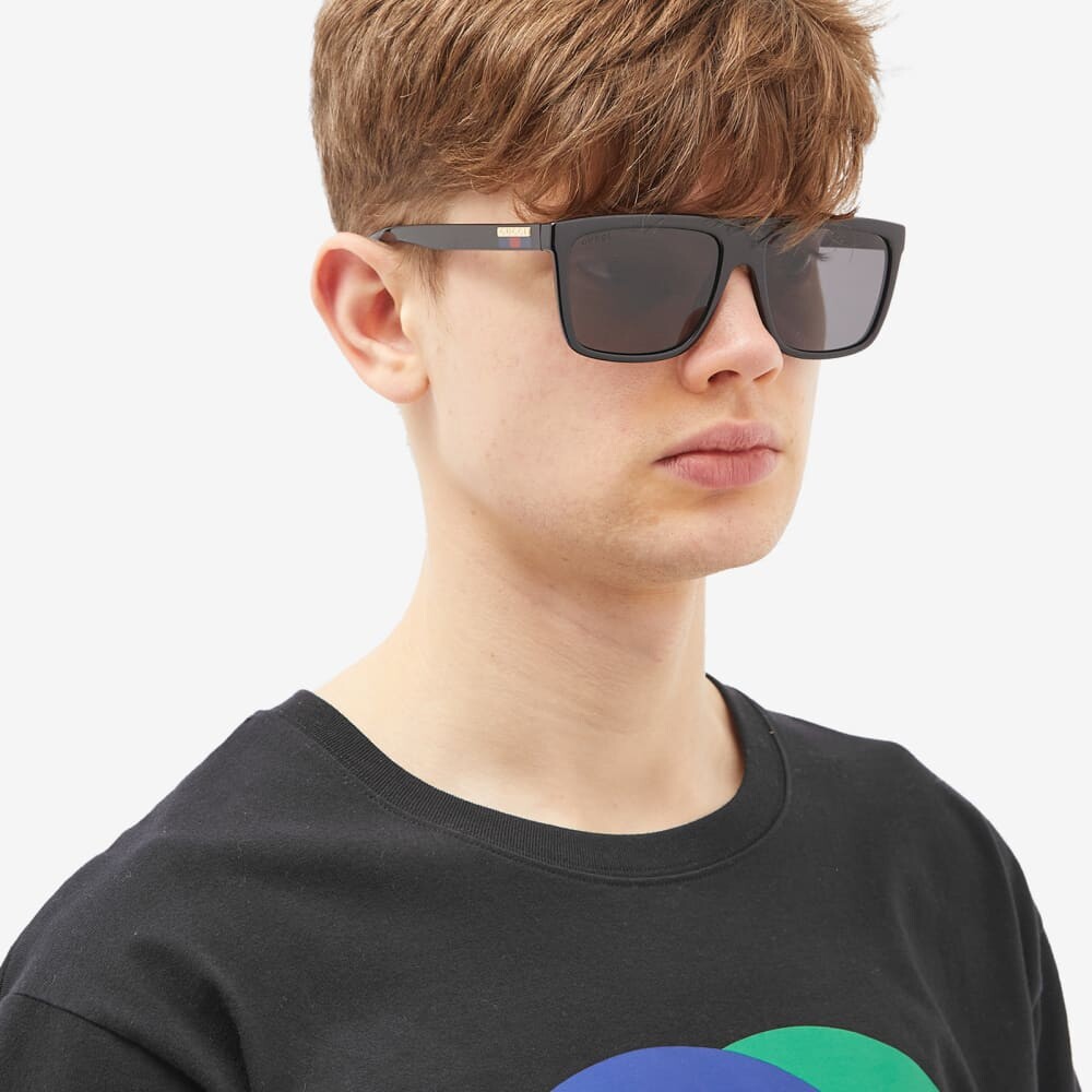 

Солнцезащитные очки Gucci Lines Injection Sunglasses