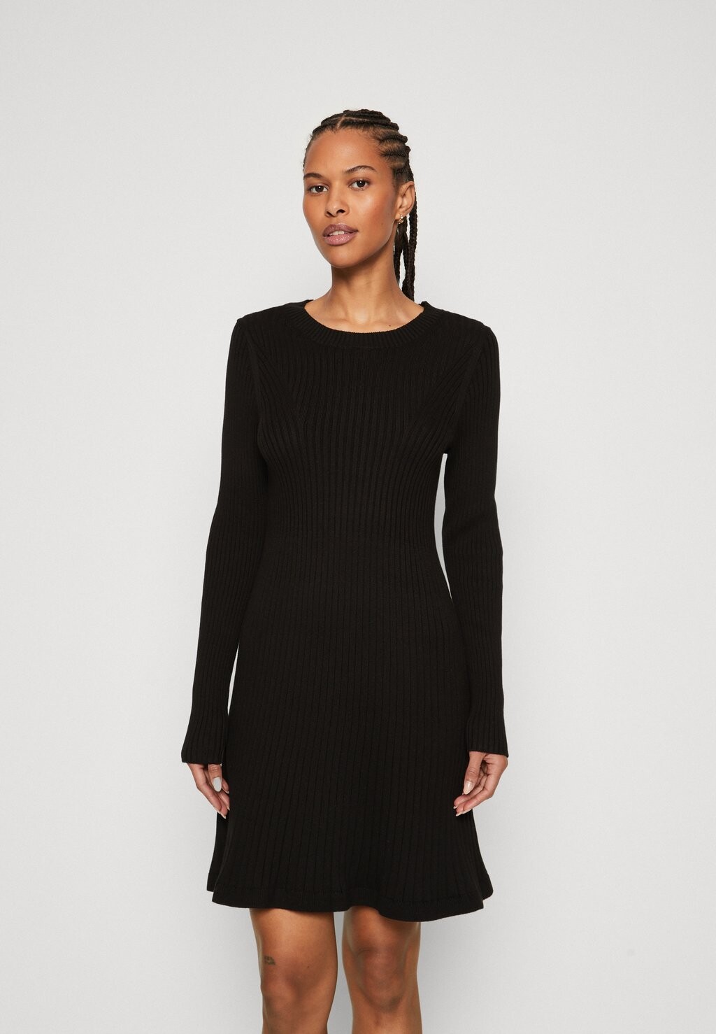 

Трикотажное платье Crew Neck Dress GAP, черный