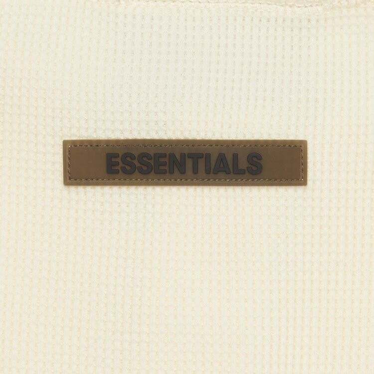 Лонгслив Fear of God Essentials Thermal Henley Long-Sleeve 'Buttercream', кремовый — фото 4