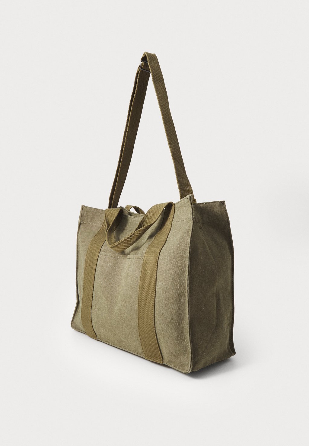 

Сумка-тоут SALUCAS SHOPPER UNISEX Samsøe Samsøe, темно-зеленый