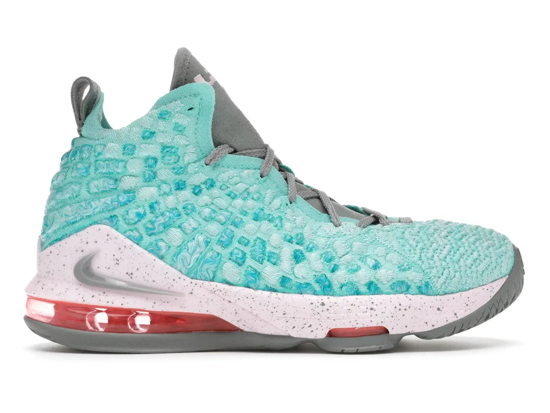Детские кроссовки для мальчиков с амортизацией Nike LeBron 17, Light Aqua/Particle Grey