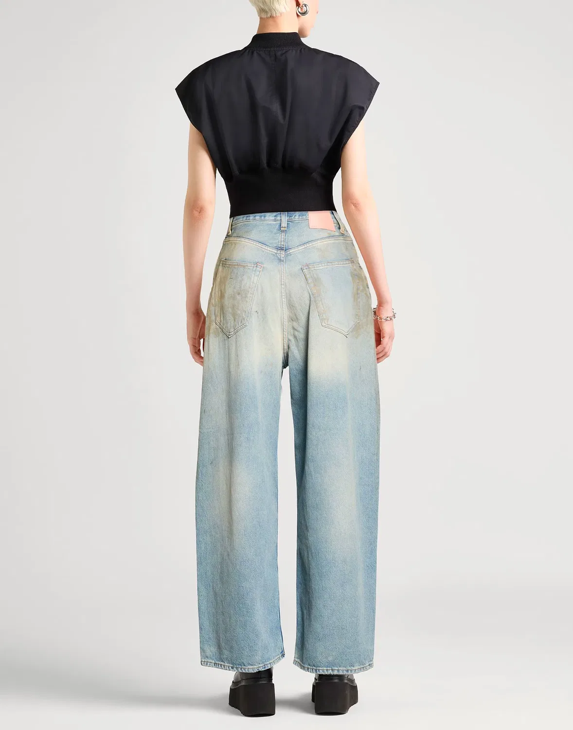 Женские джинсы-клеш с потертостями Acne Studios, синий — фото 3