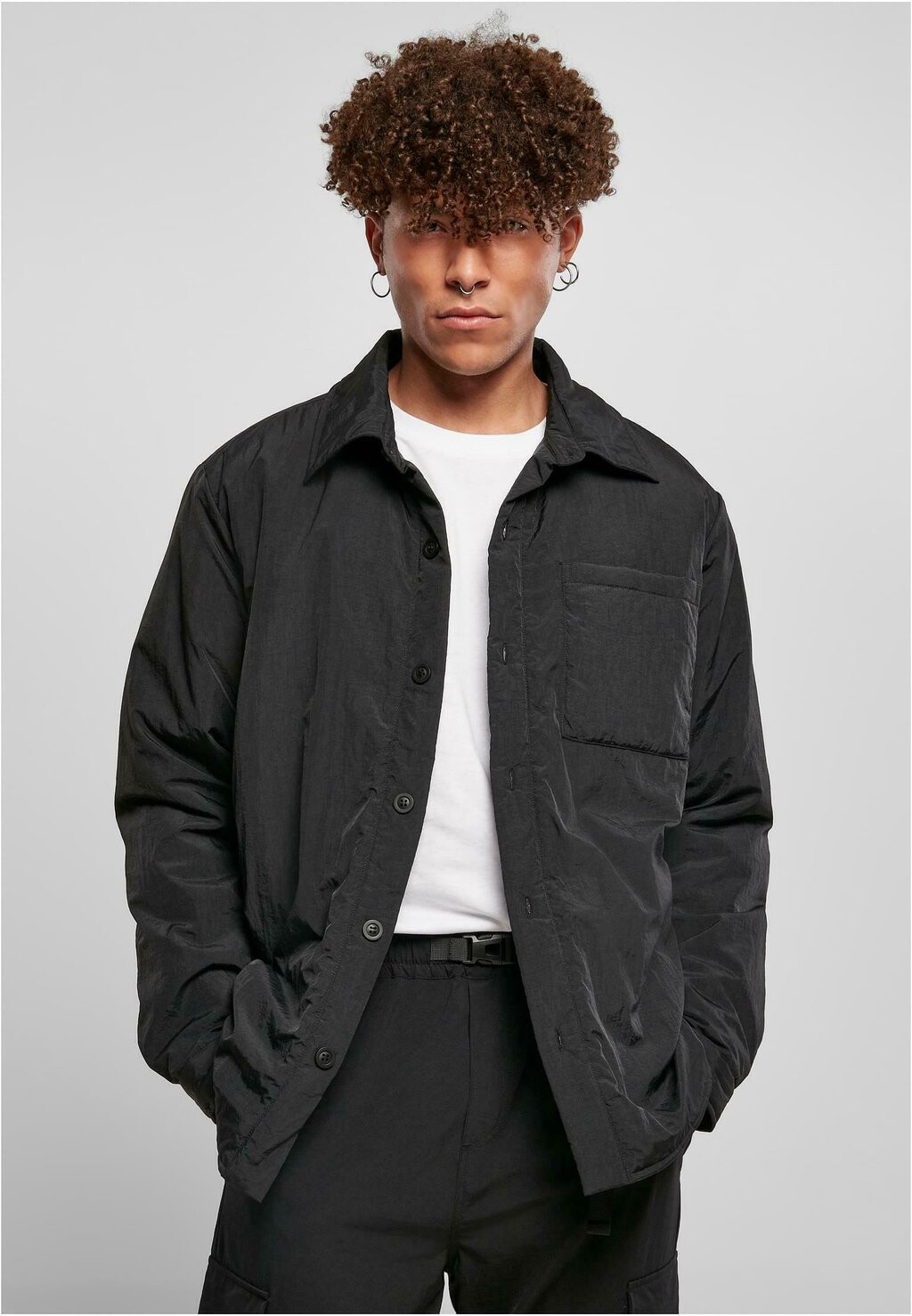 

Куртка Entertainment Urban Classics КУРТКА PADDED NYLON SHIRT, черный
