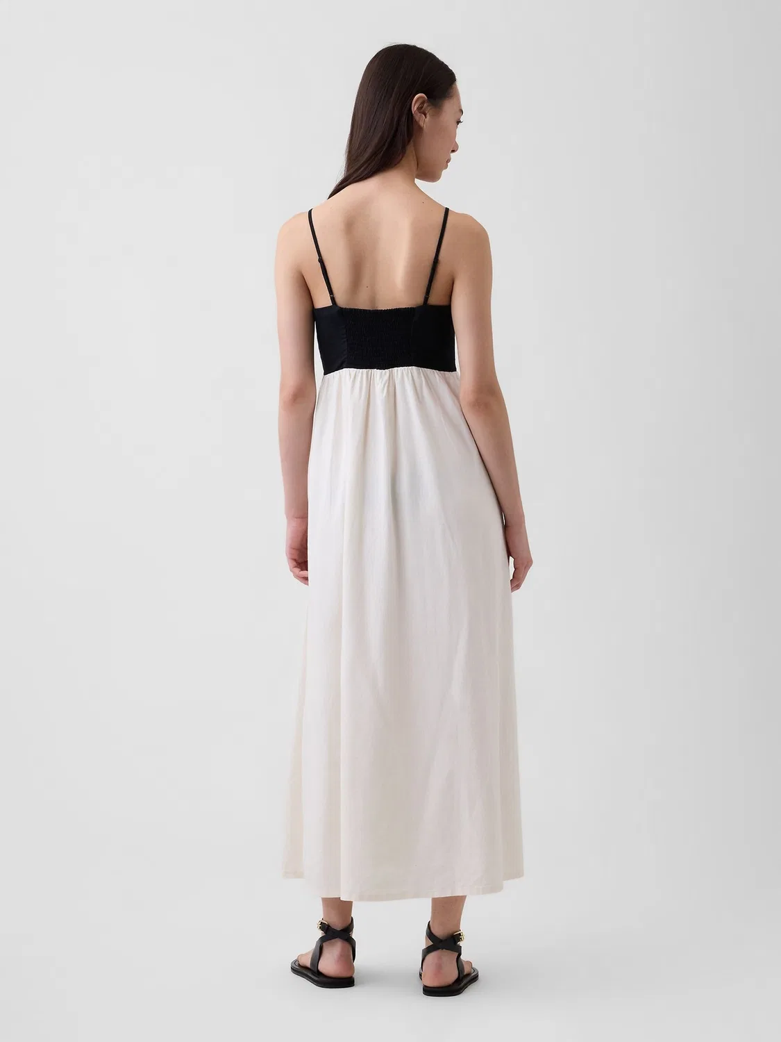 Макси-платье с завышенной талией Gap Linen Blend, черно-белое — фото 2