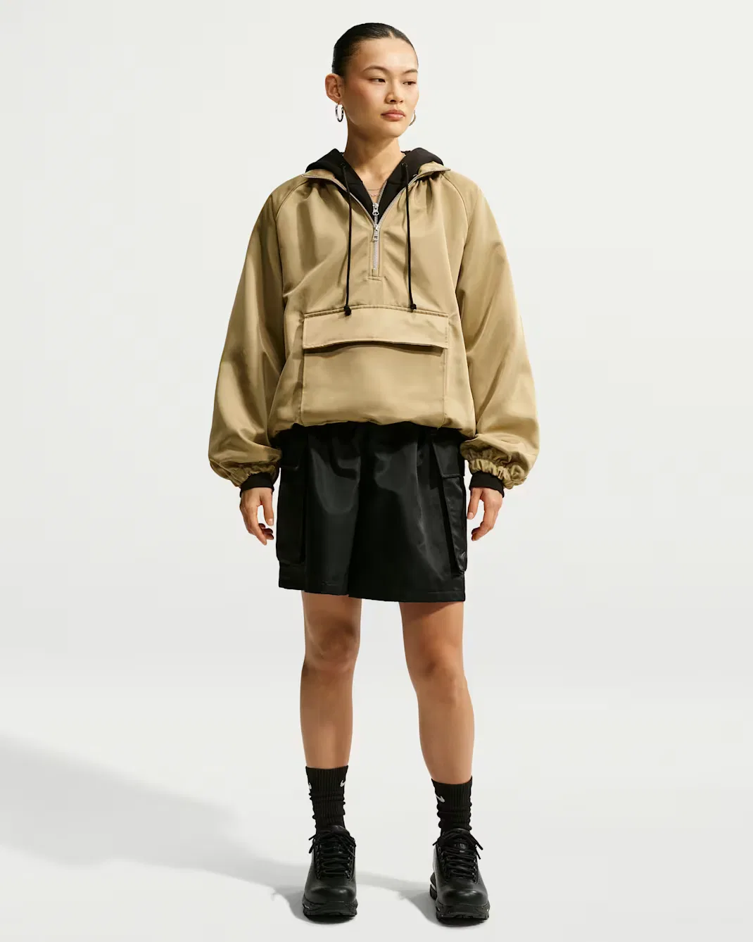 Женская атласная куртка-анорак с молнией на четверть длины Nike Sportswear, Parachute Beige/Parachute Beige — фото 4