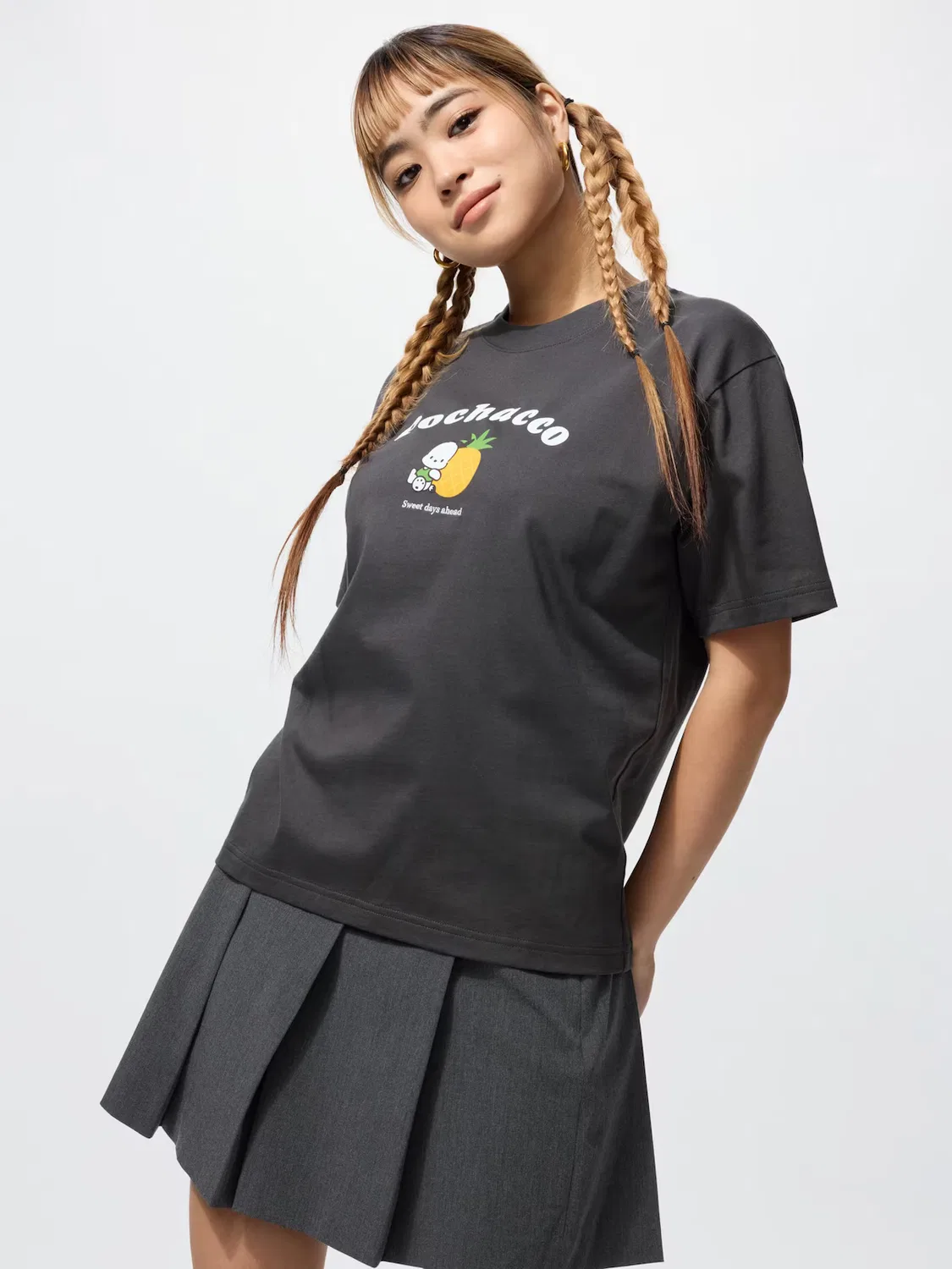 Футболка Uniqlo, коллаборация Sanrio UT, темно-серая