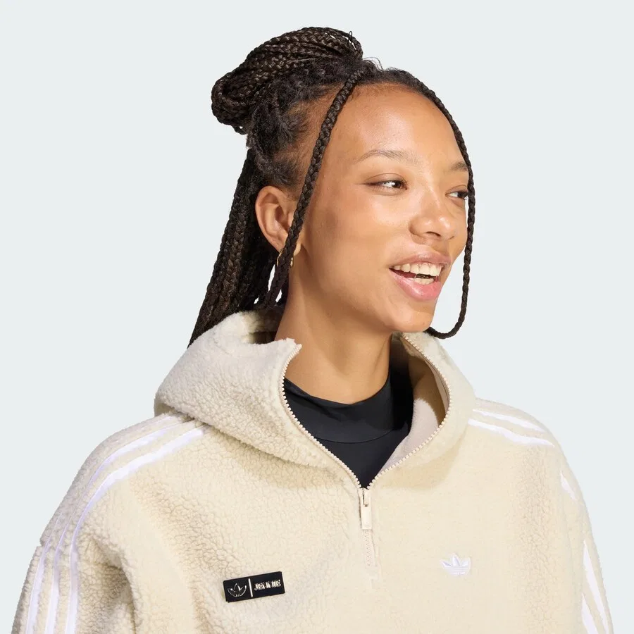 Свитер ADIDAS ORIGINALS 'Adidas Originals x Jennie' бежевого цвета — фото 3