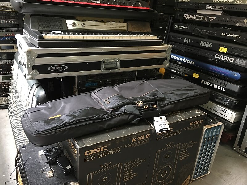 

Roland CB-BAX original Gib bag for AX Edge keytar //ARMENS// CB-BAX Ax Edge Bag