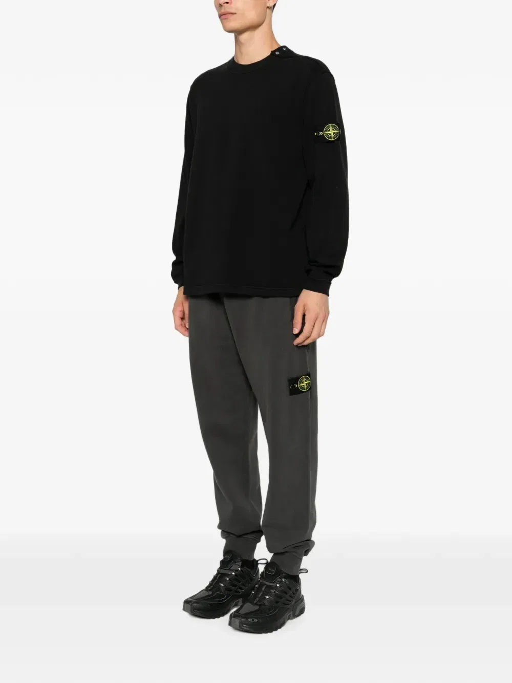 Свитшот с нашивкой-логотипом и пуговицами на плечах Stone Island, черный — фото 2