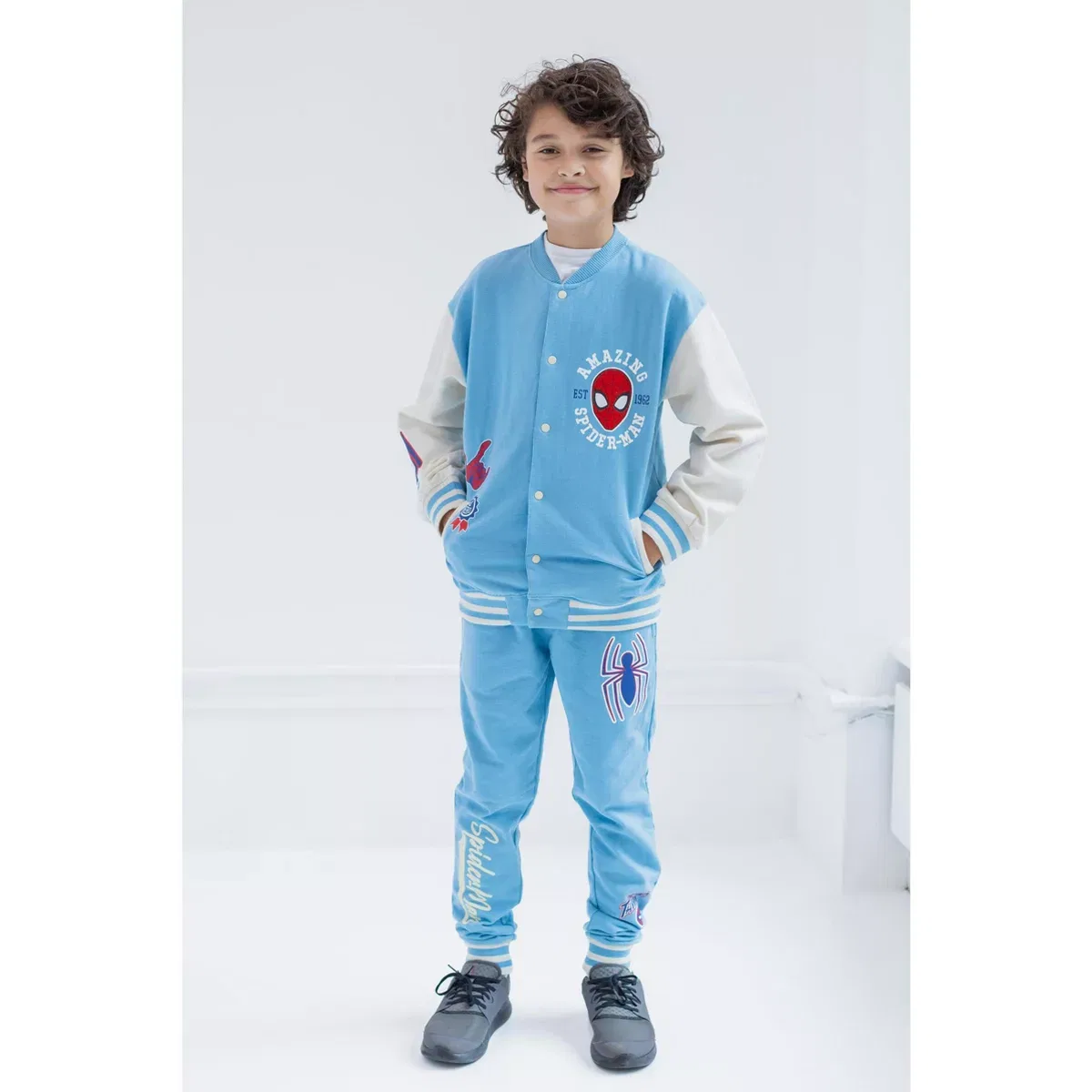 Детский комплект из куртки и штанов с принтом Marvel Fleece Varsity Bomber Jacket and Jogger Pants Outfit Set Marvel, Blue — фото 2