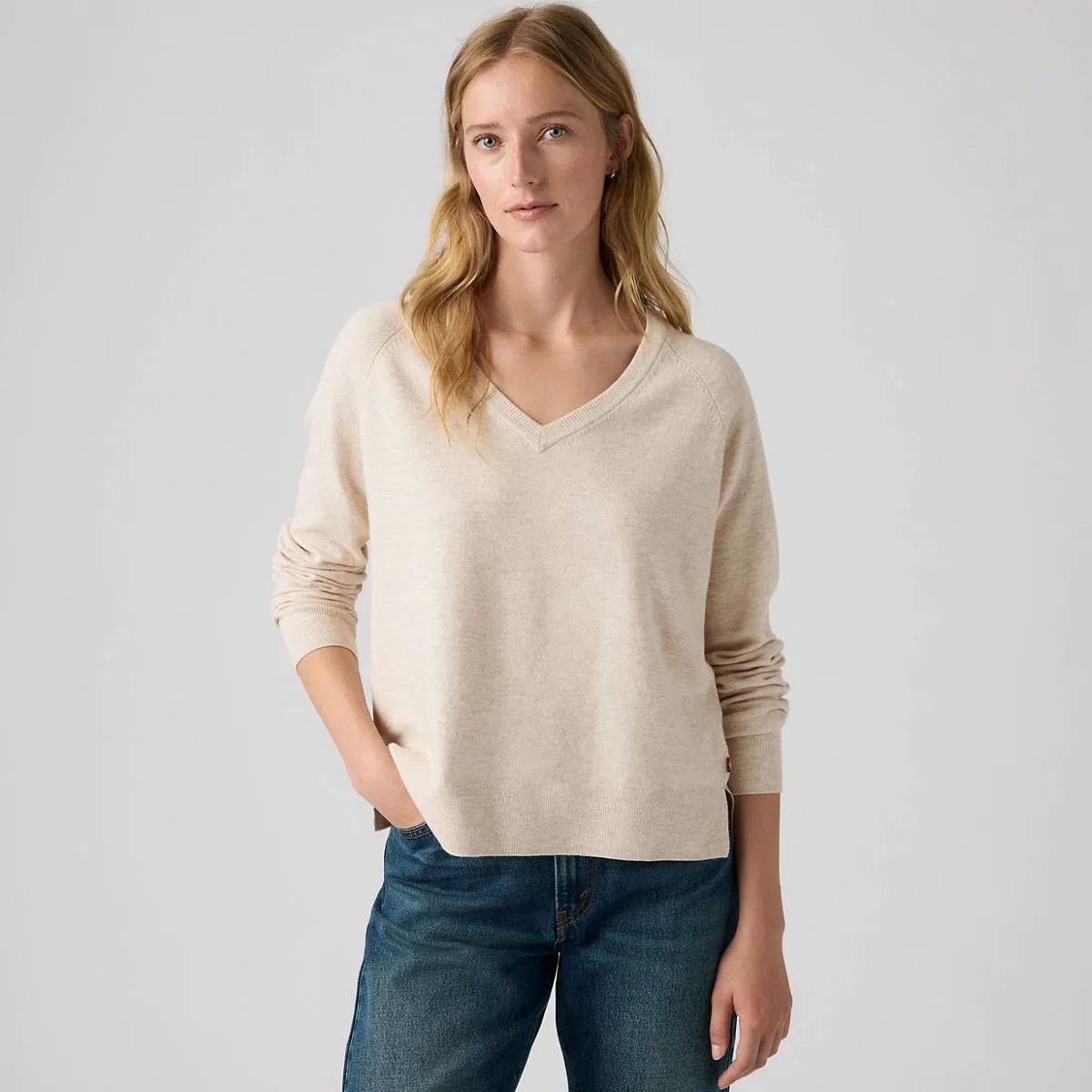 Очень мягкий пуловер с V-образным вырезом Levi's, Oatmeal Heather - White