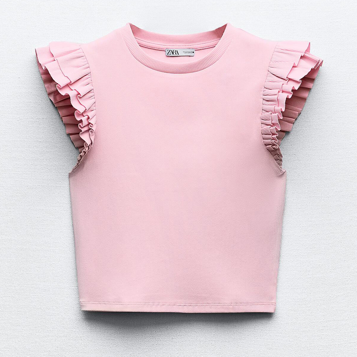 

Футболка Zara Ribbed With Ruffles, розовый
