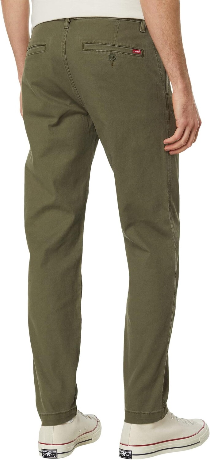 XX Стандартные зауженные брюки-чинос Levi's, цвет Olive Night — фото 2